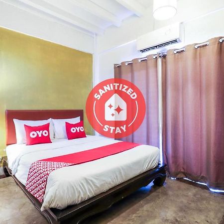 Oyo 391 Pat'S Klangviang Guesthouse Csiangmaj Kültér fotó