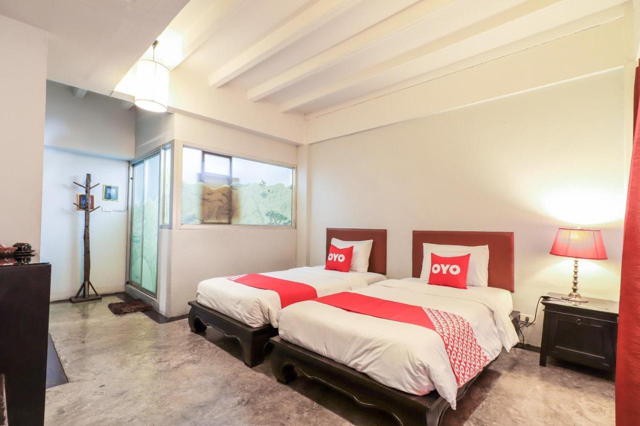 Oyo 391 Pat'S Klangviang Guesthouse Csiangmaj Kültér fotó