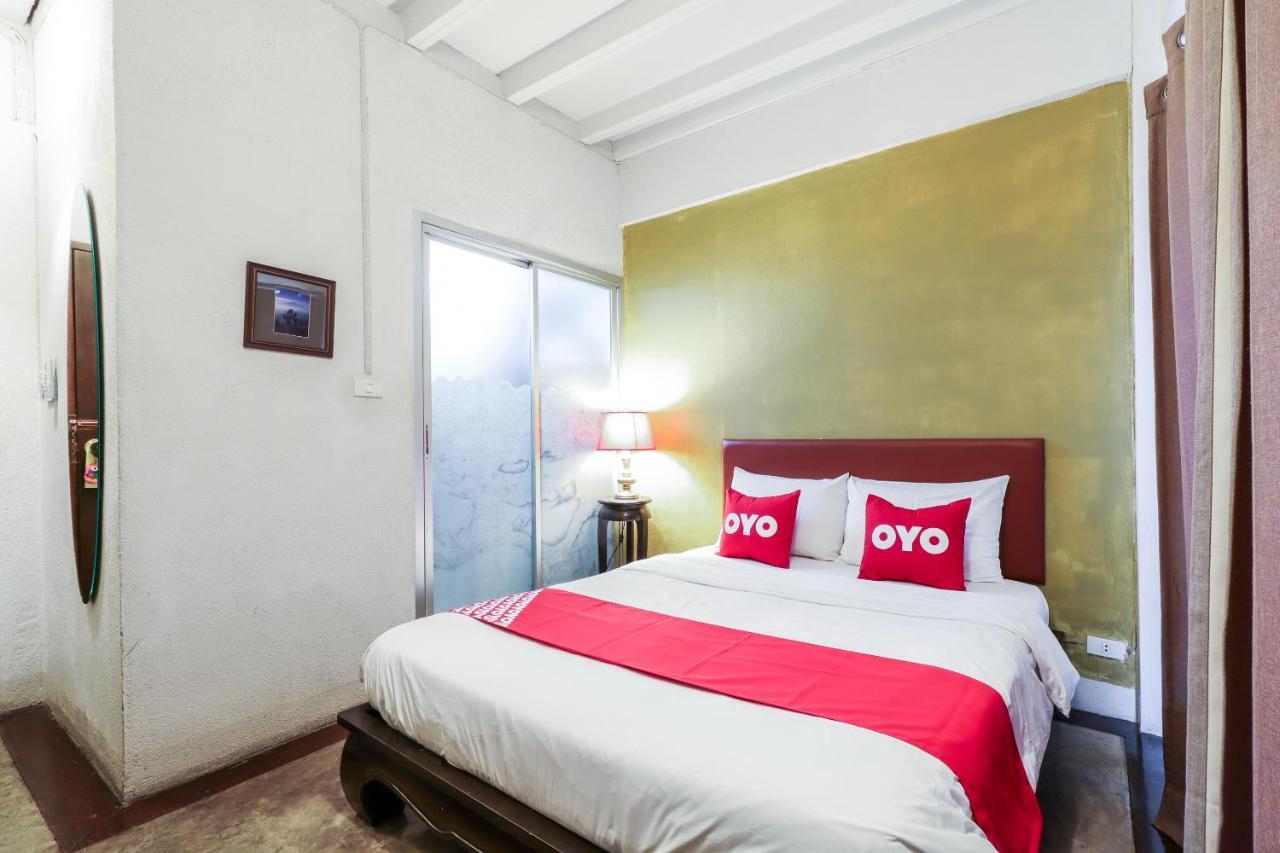 Oyo 391 Pat'S Klangviang Guesthouse Csiangmaj Kültér fotó