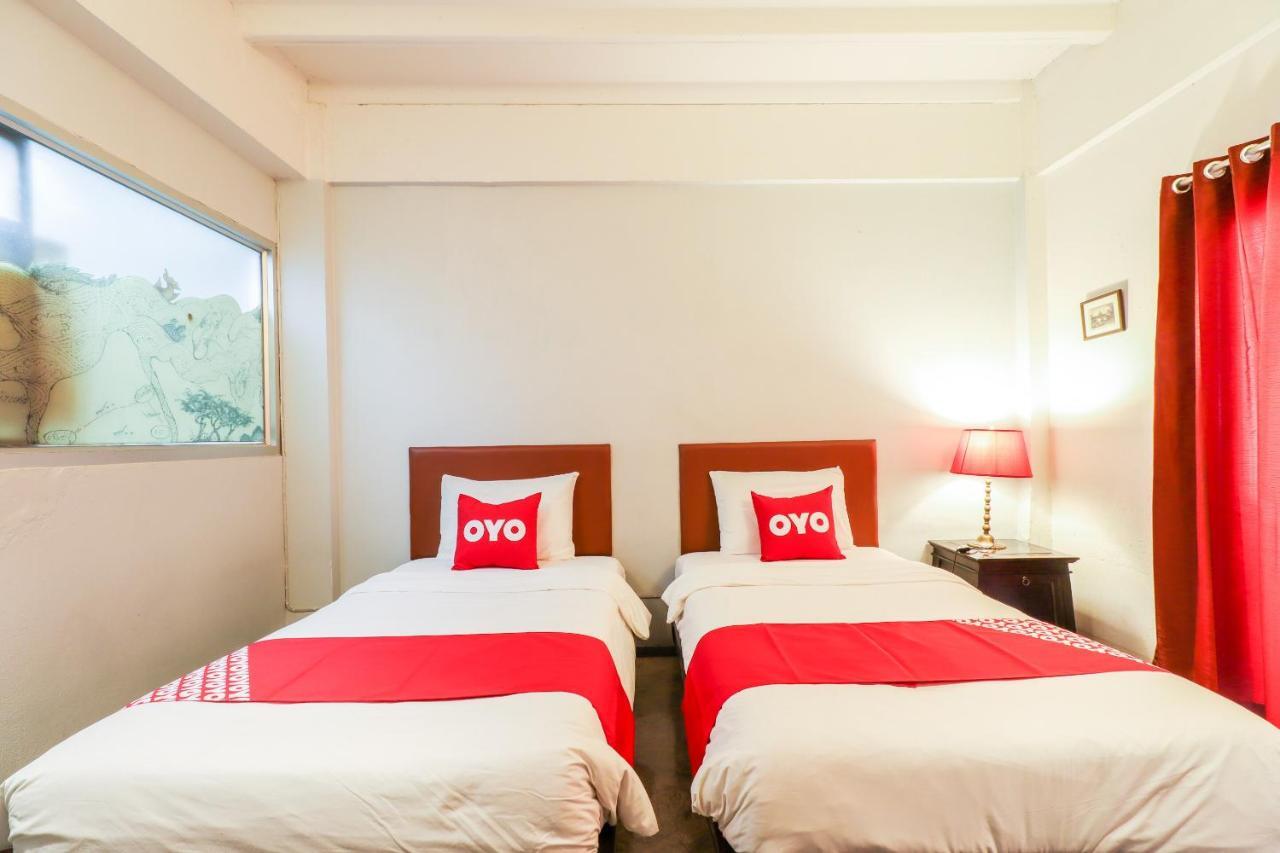Oyo 391 Pat'S Klangviang Guesthouse Csiangmaj Kültér fotó