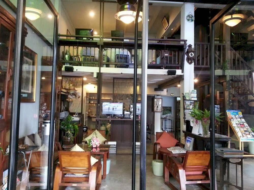 Oyo 391 Pat'S Klangviang Guesthouse Csiangmaj Kültér fotó
